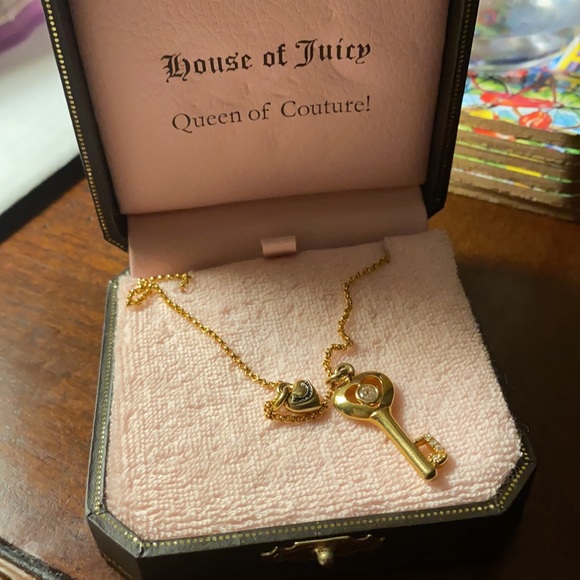 Key Juicy necklace - Picture 3 of 3